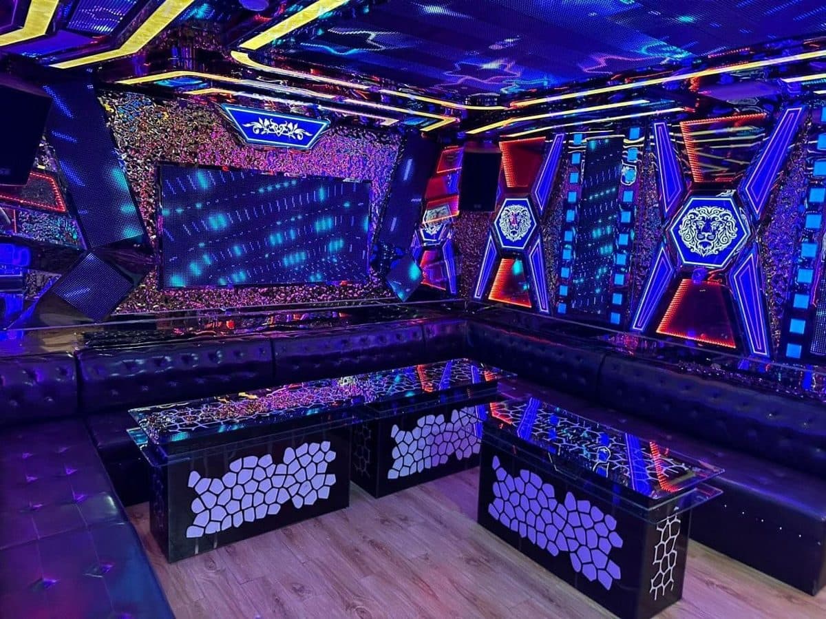 다낭 단체 나이트 예약 FAQ 7 — 6~12인 KTV 세트 수·룸·16인승 체크